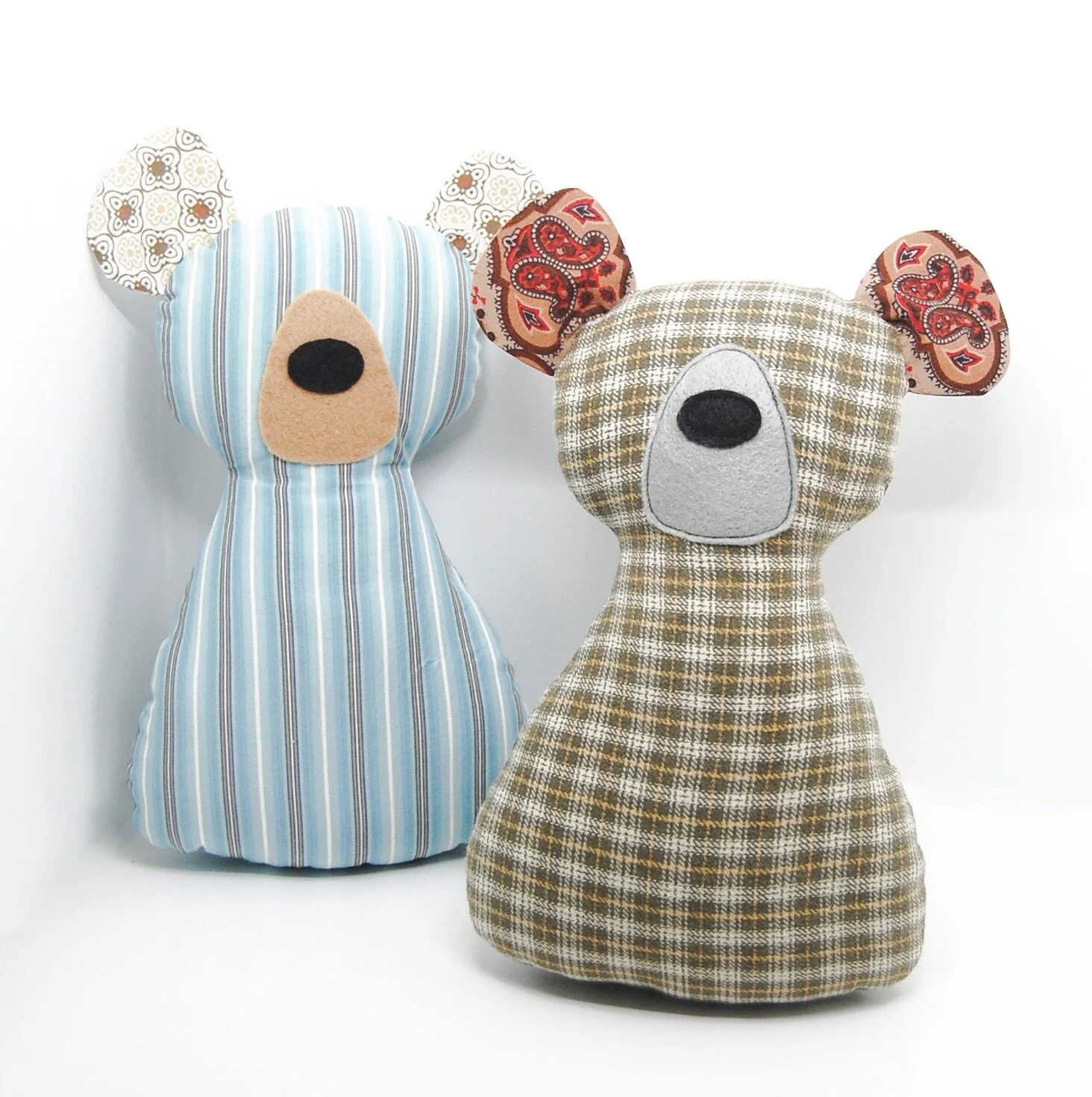Teddy bears made out top of loved ones clothing